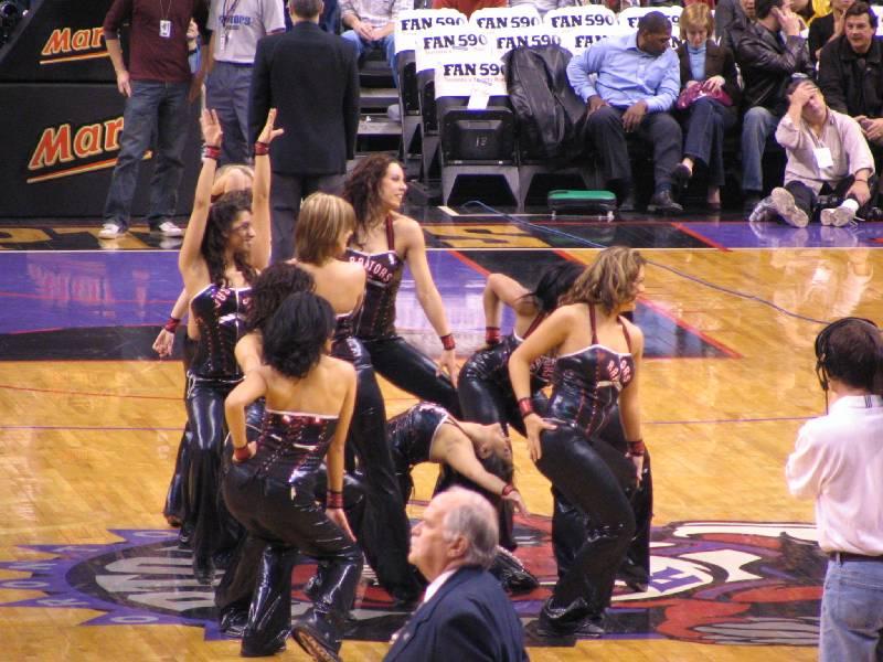 Raptors - 02.04.2005 052.jpg